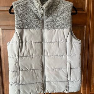 Ruff Hewn women’s vest.. gray Sz L